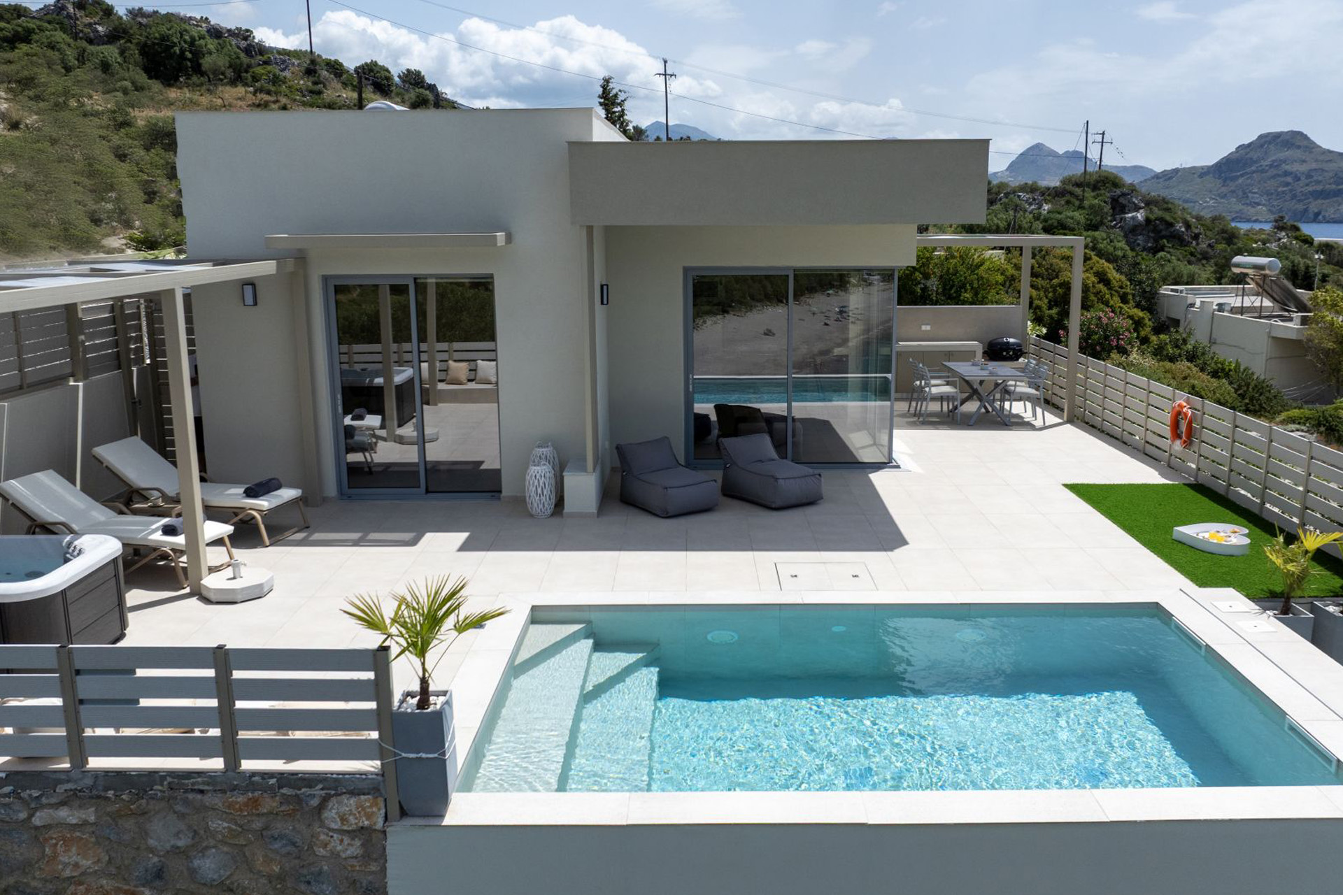 Sene Suite accommodation in Crete